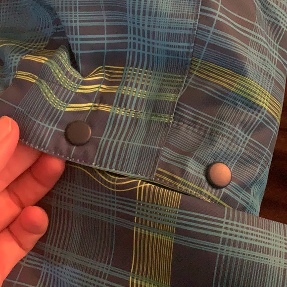 Snow Jacket - Picture 3 of 4